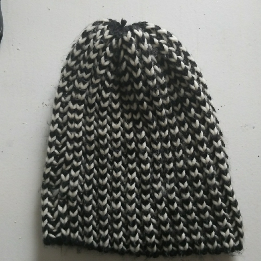 Black and White Hat